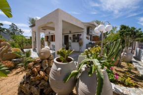 Renas Secret Garden House
